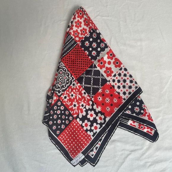 Vintage (1960's?) Saks Fifth Avenue 100% Silk Printed Scarf - Picture 1 of 4